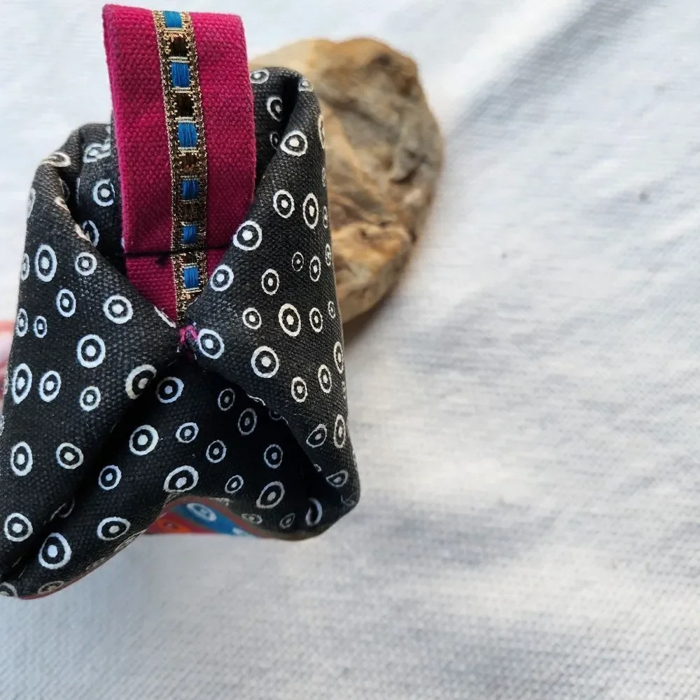 Laurel burch accessories pouch